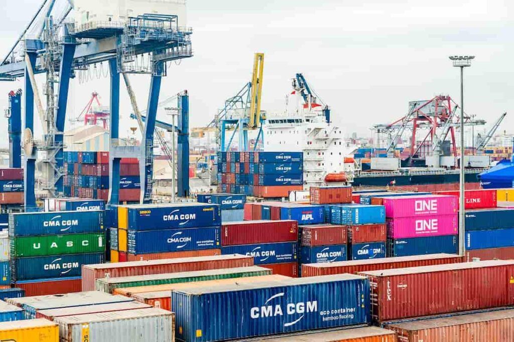 ¿Compras o vendes fuera de España? Así debes declarar tus operaciones internacionales 2 Declarar operaciones internacionales desde España